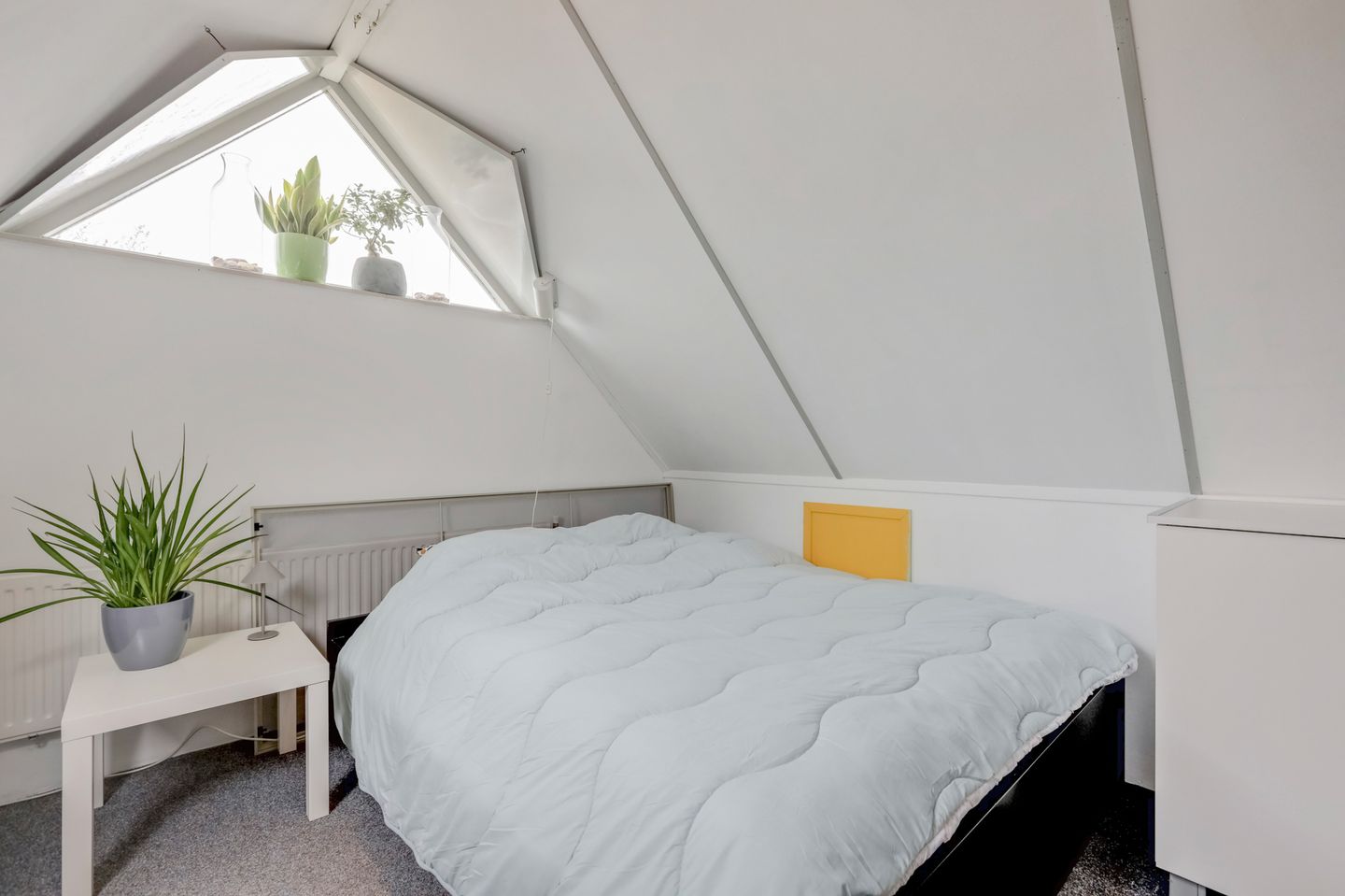 Sustainable semi-detached family home with A energy label and south-facing garden in Zevenaar — 45