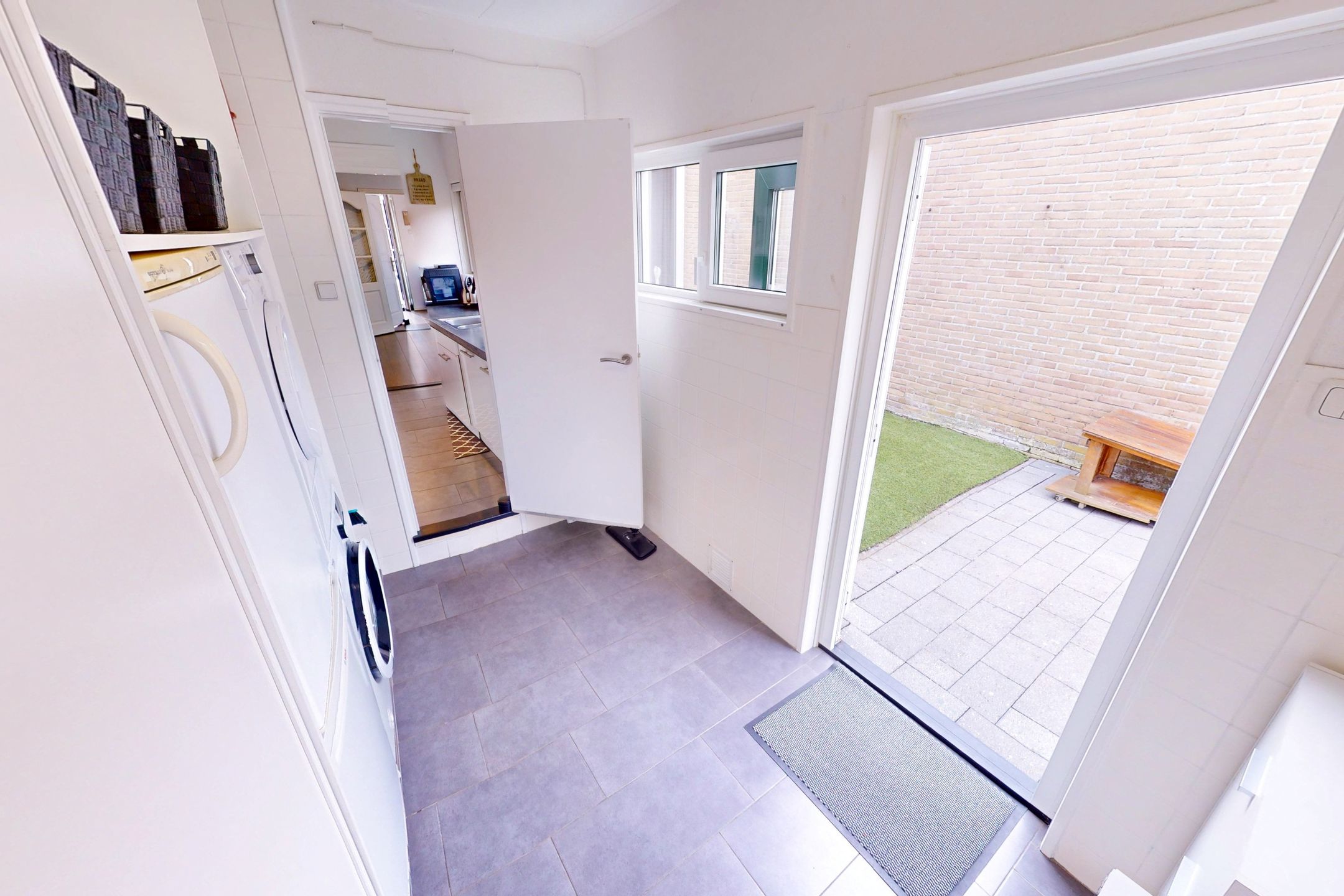 Foto 30 van Meidoornlaan 12