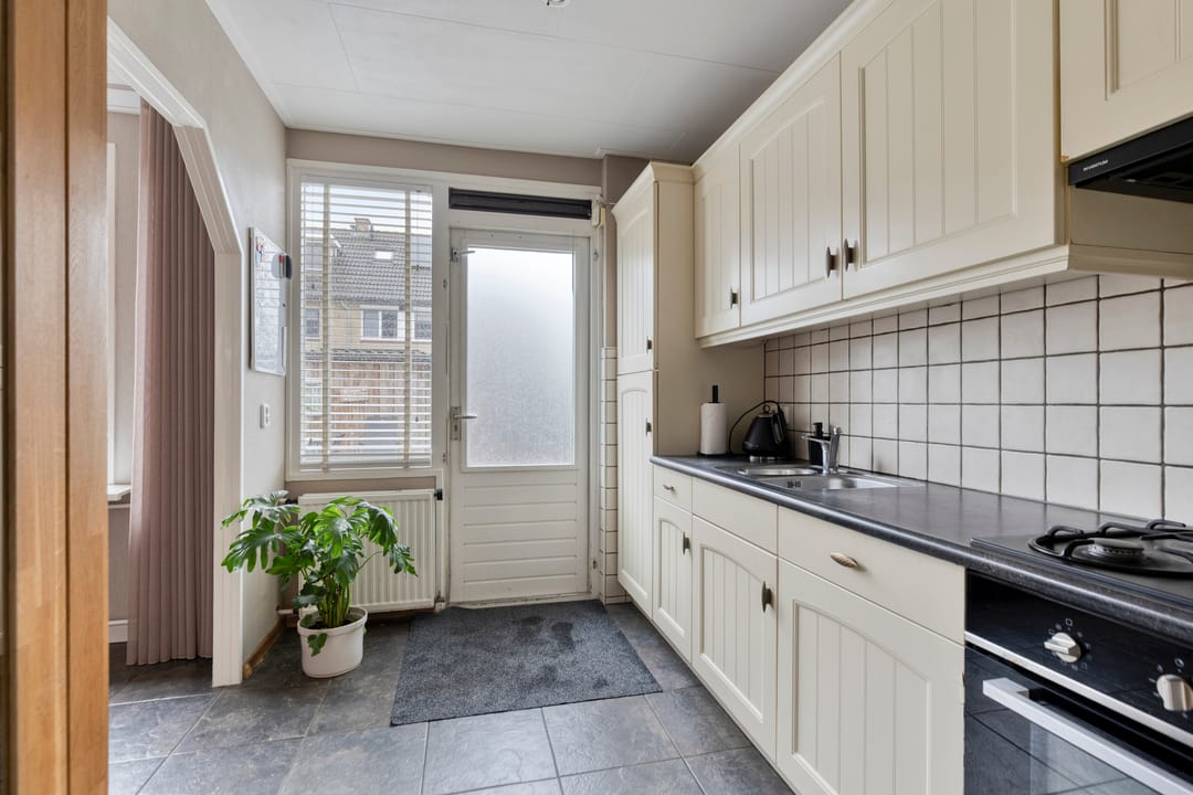 Photo 7 of Jasmijnstraat 20