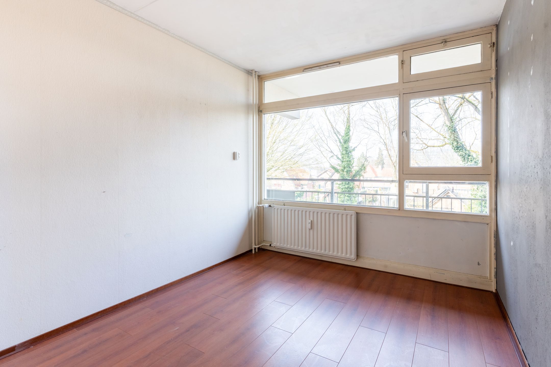 Spacious 4-Room Apartment with Balcony in Green Soest Neighborhood — 19