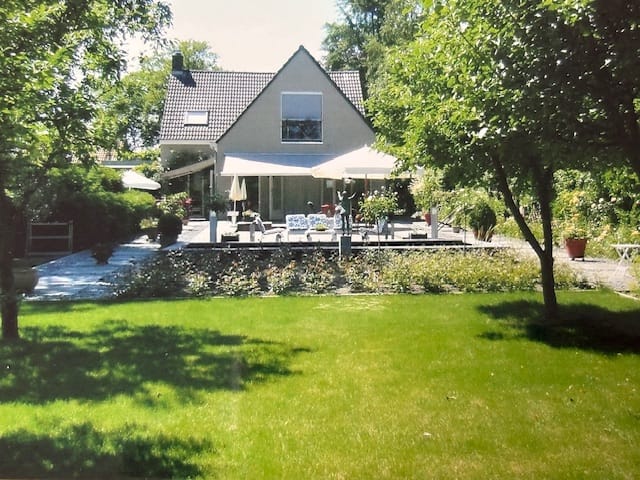 Photo 46 of Vaartweg 17