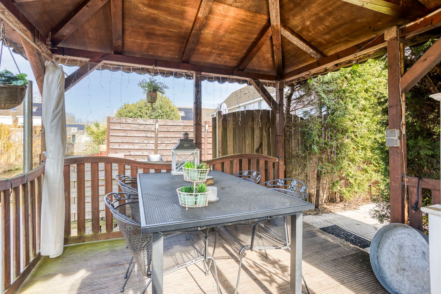 Foto 35 van Benthuizenstraat 64