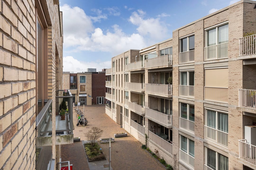 Foto 13 van Ella Fitzgeraldplein 263