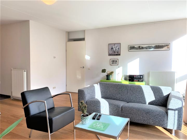 Photo 4 of Jacob van Lennepstraat 18-B