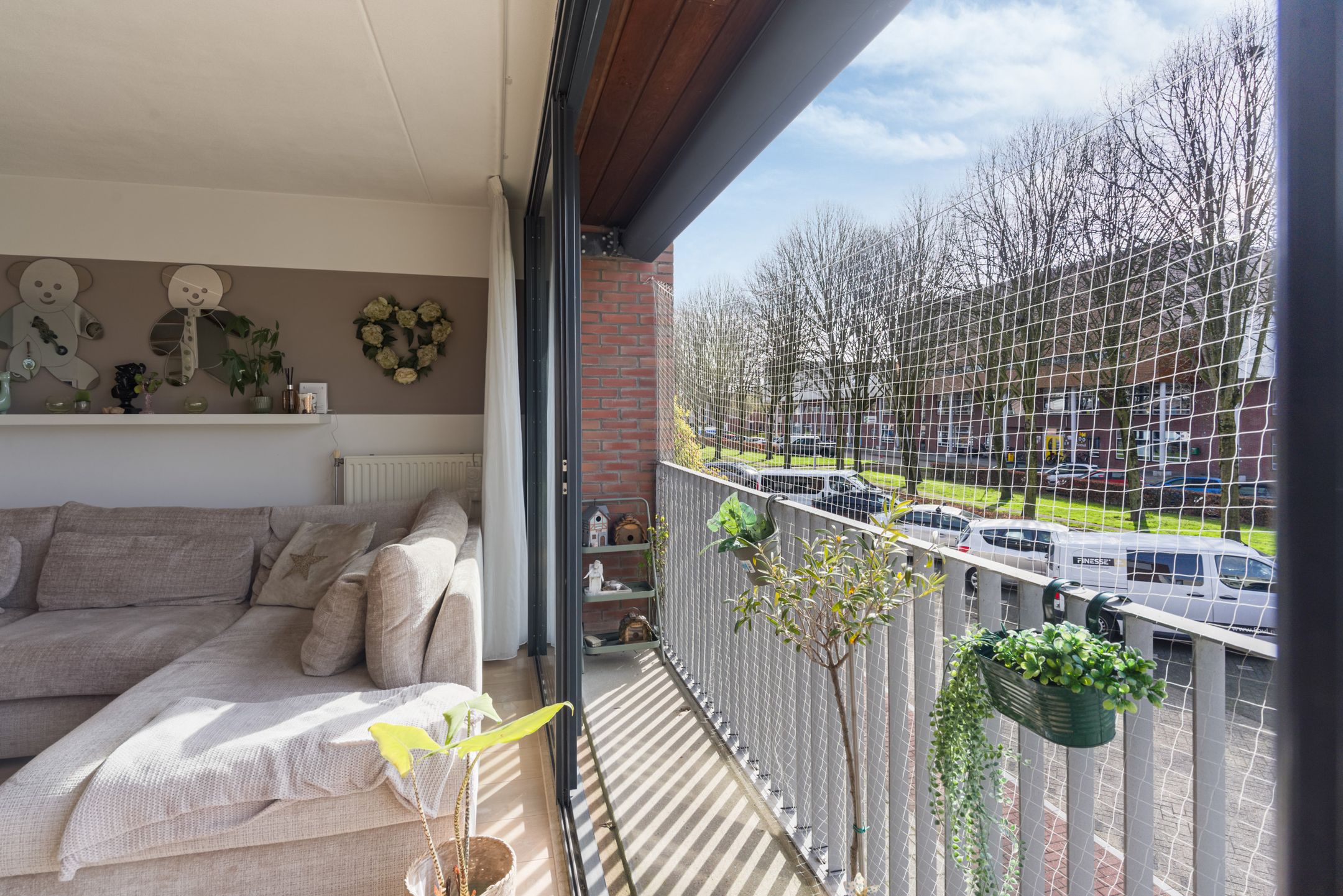 Foto 24 van Sint Petersburglaan 48