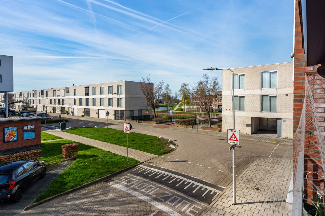 Foto 26 van Sint Petersburglaan 48