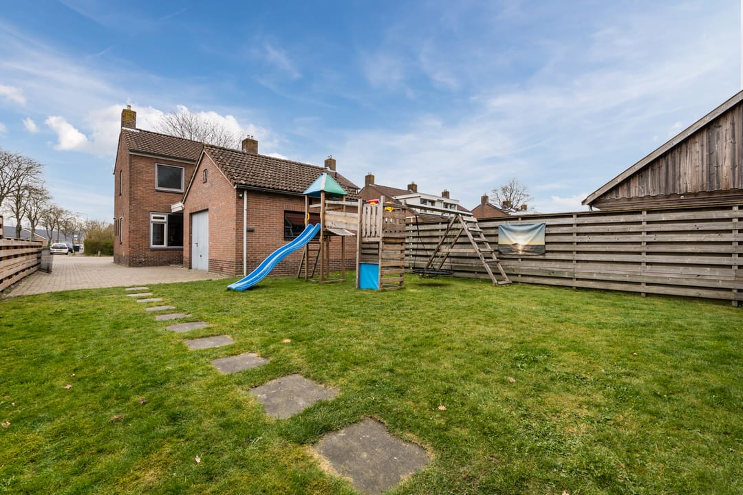 Photo 2 of Buddingerstraat 38