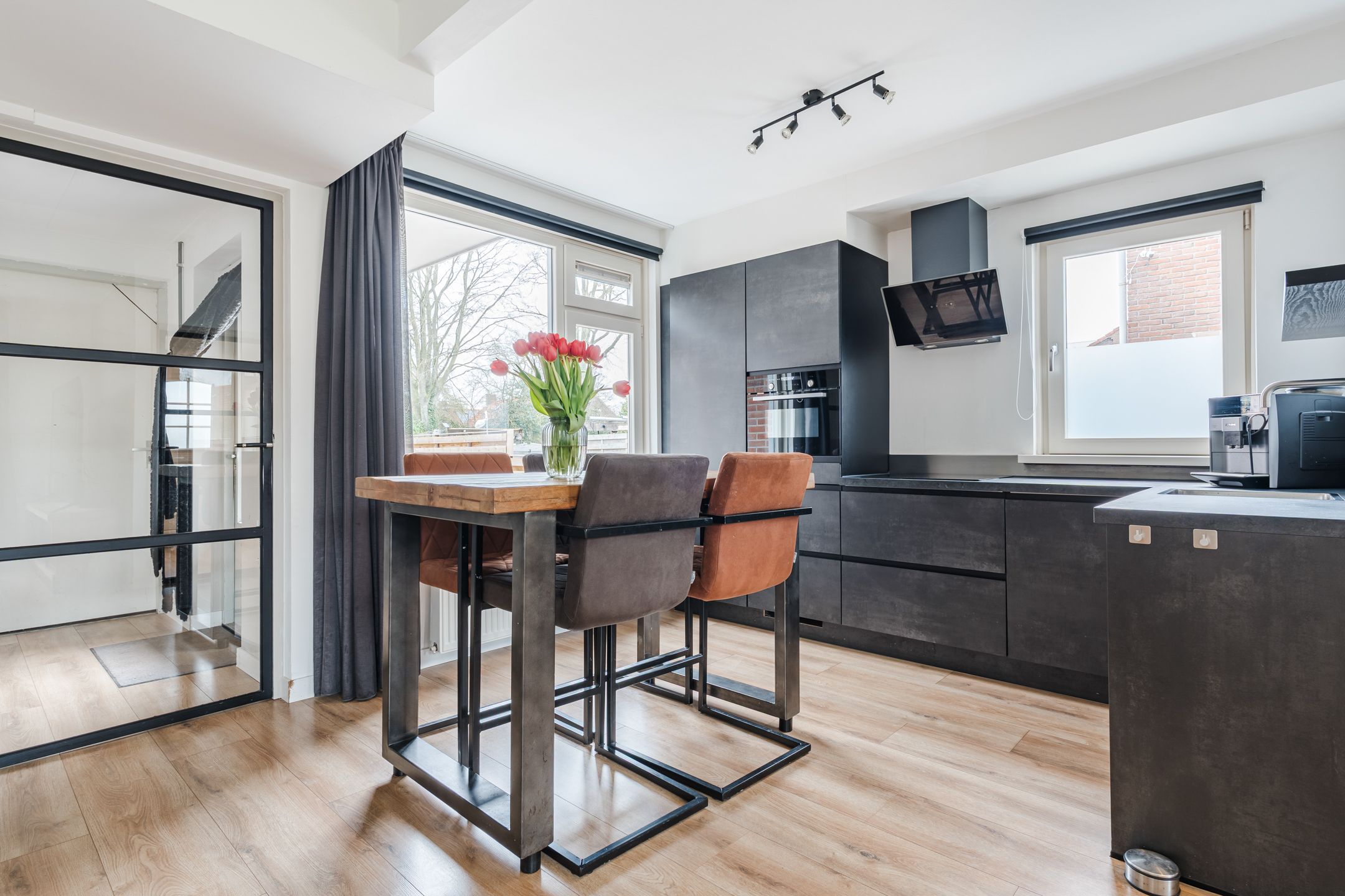 Photo 9 of Buddingerstraat 38