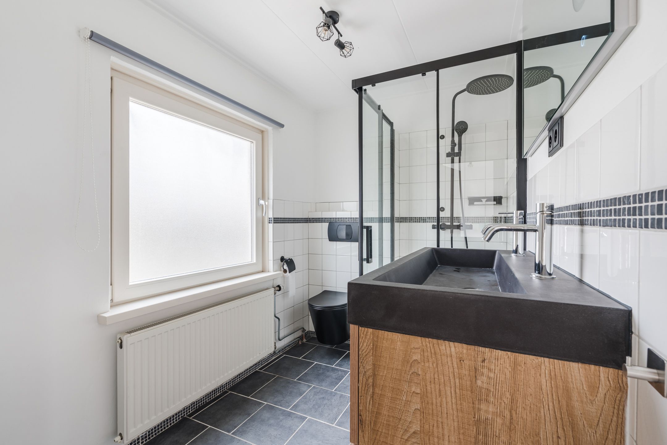 Photo 21 of Buddingerstraat 38