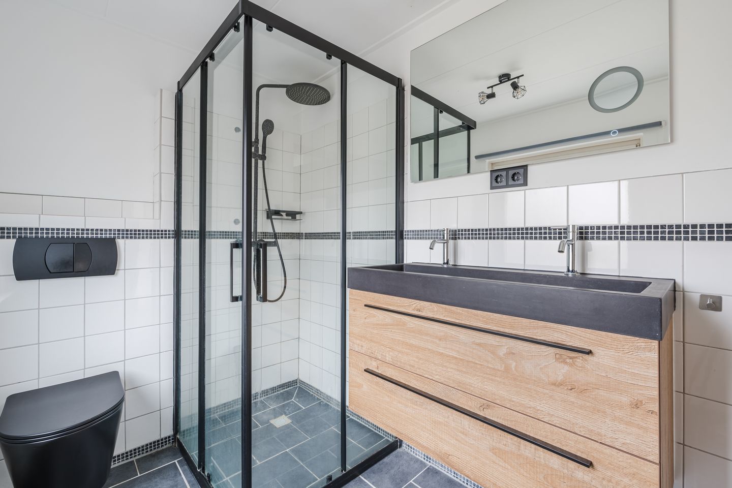 Photo 20 of Buddingerstraat 38