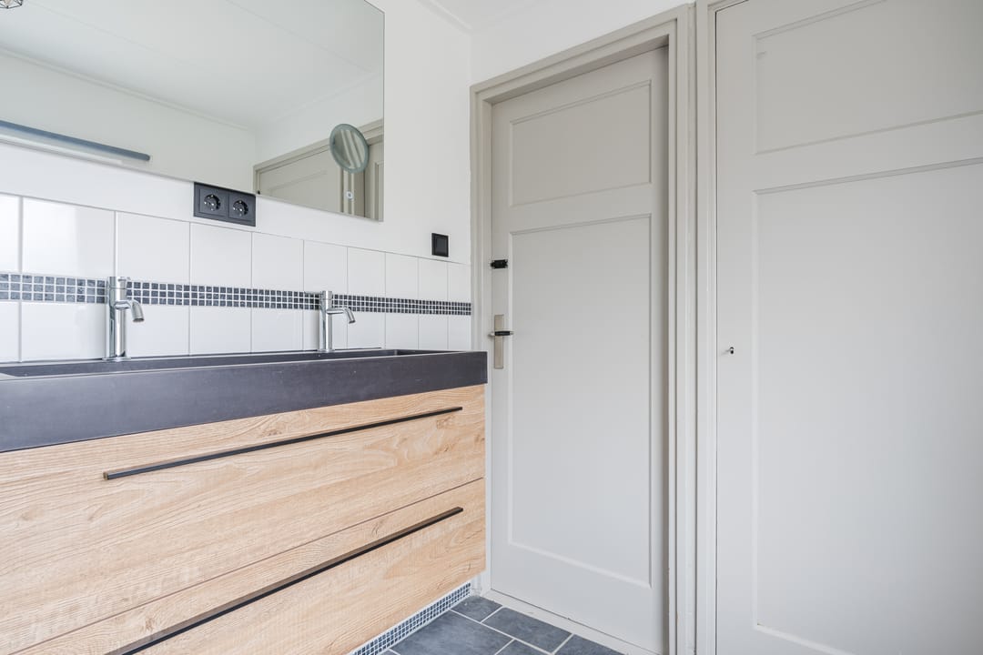 Photo 22 of Buddingerstraat 38