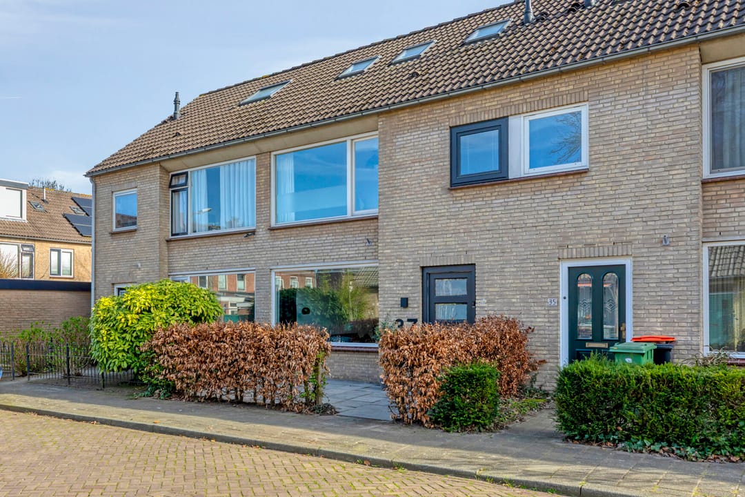 Photo 1 of Pastoor Schutjesstraat 37