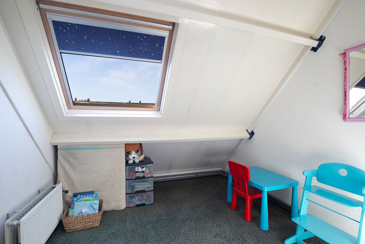 Bright and spacious family home with large sunny garden in Almere Waterwijk — 24