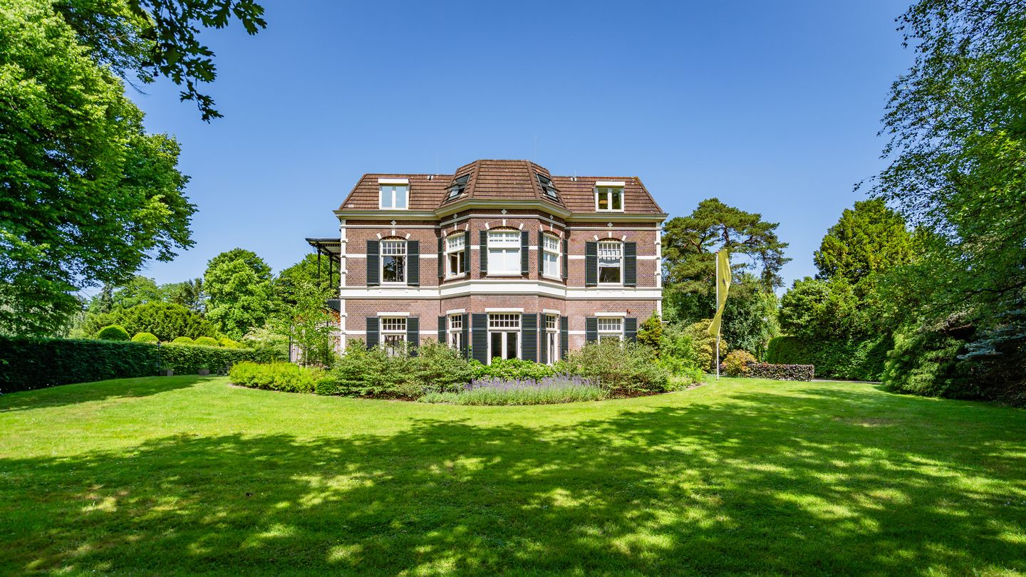 Bekijk foto 1 van Gerrit van der Veenlaan 16