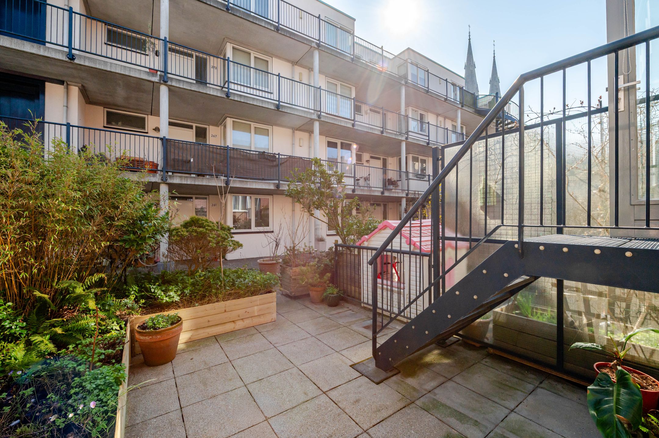 Foto 42 van Witte de Withstraat 186