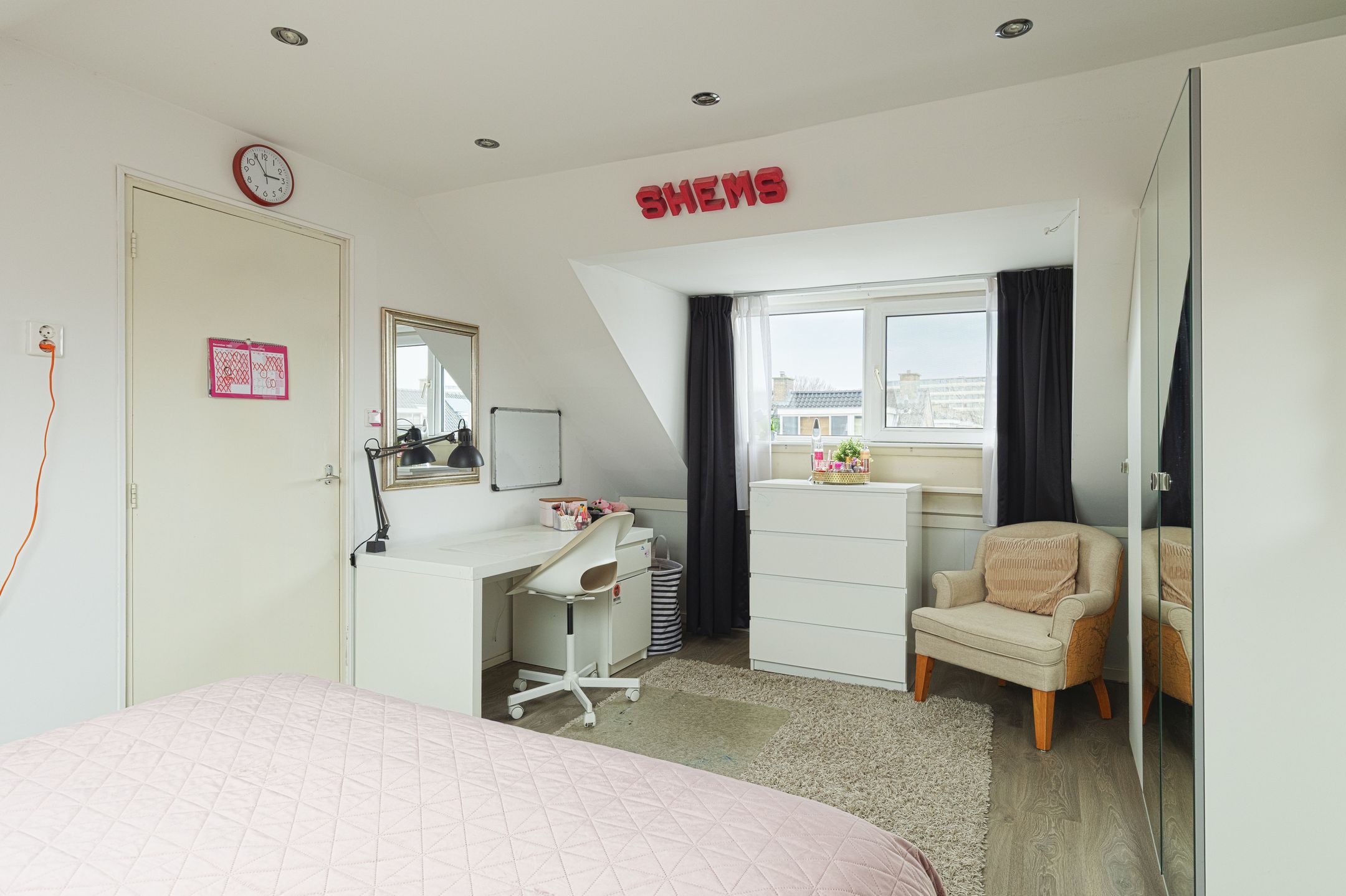 Foto 27 van De Genestetstraat 19