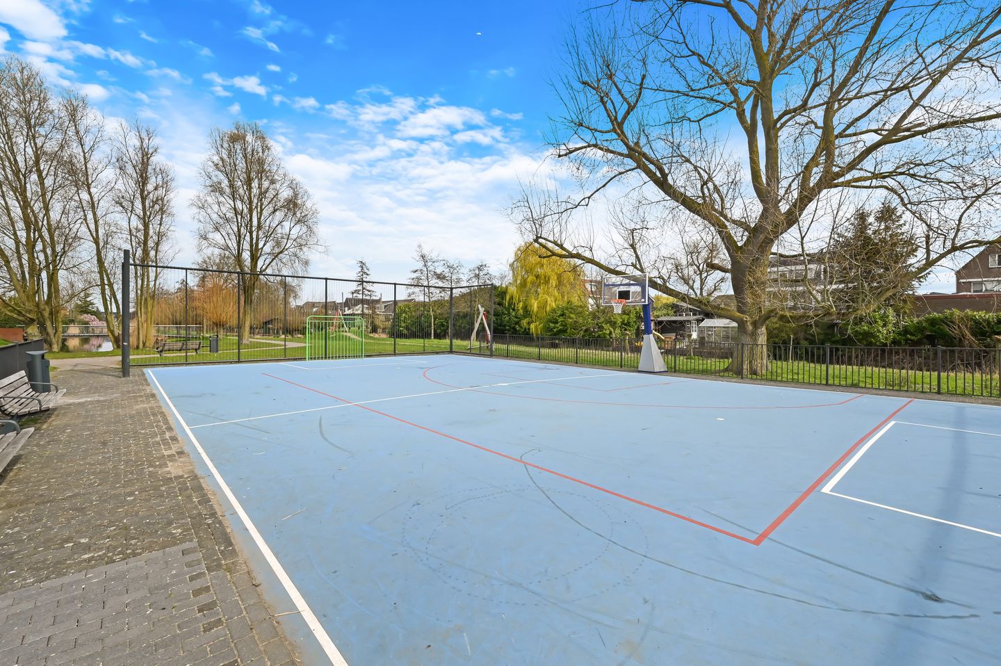 Move-in Ready Family Home with 4 Bedrooms in Nesselande — 35