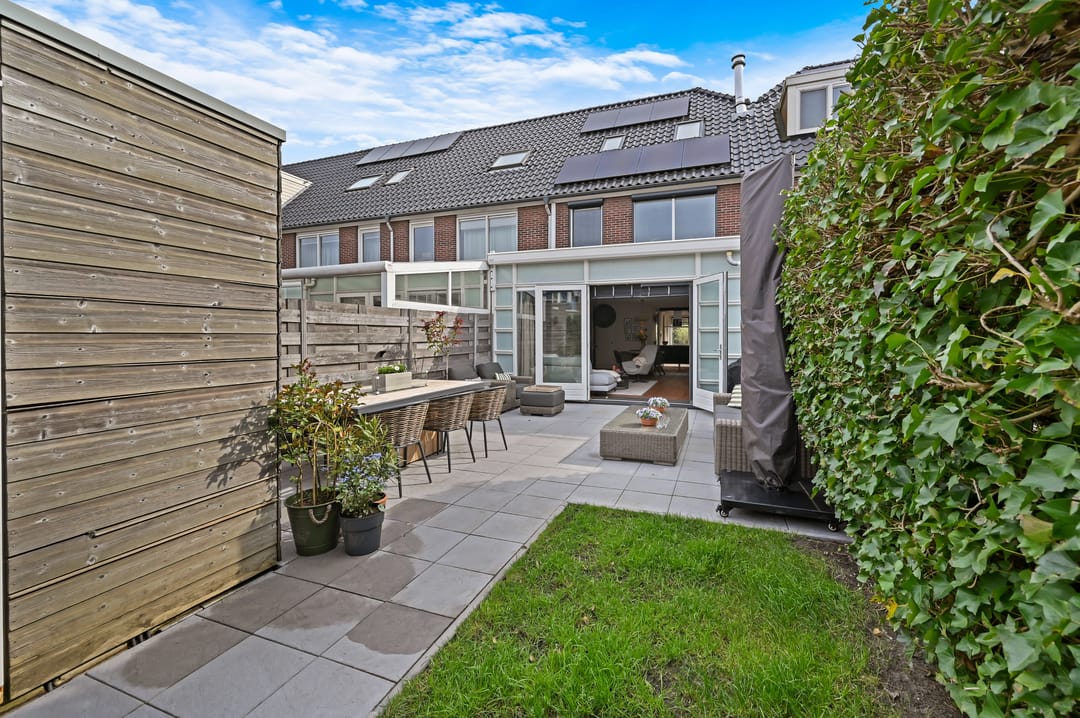 Move-in Ready Family Home with 4 Bedrooms in Nesselande — 32