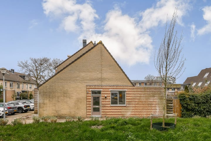 Photo 2 of Dragonstraat 15