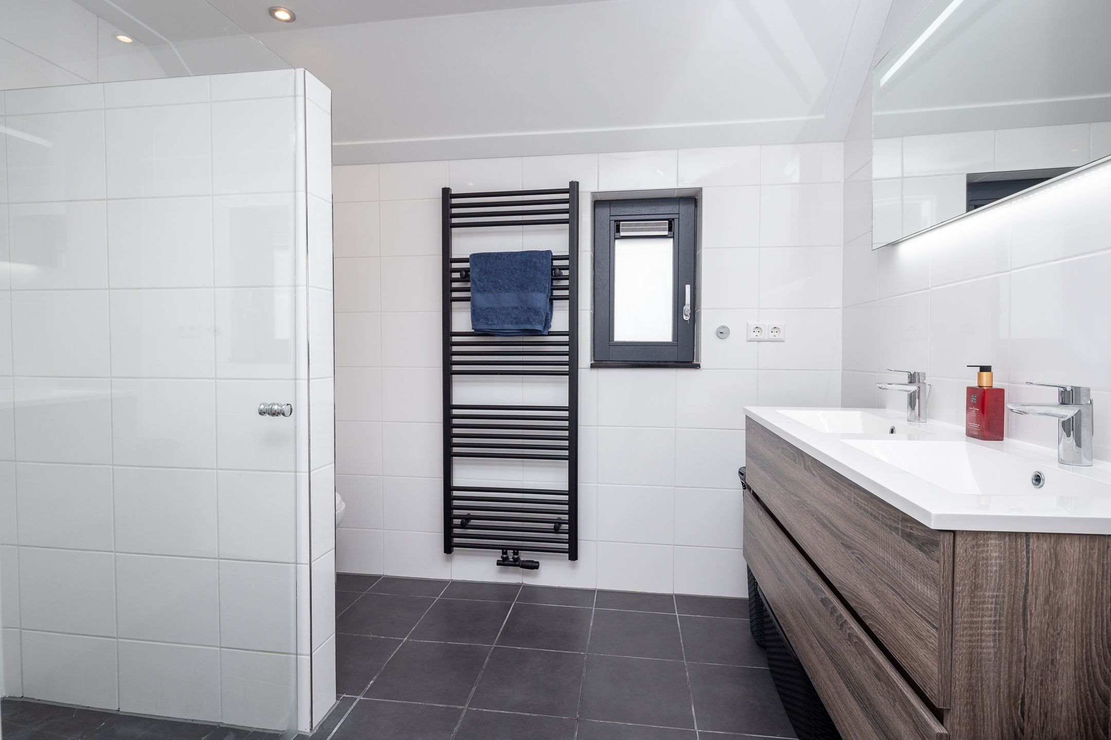 Foto 27 van Julianastraat 25