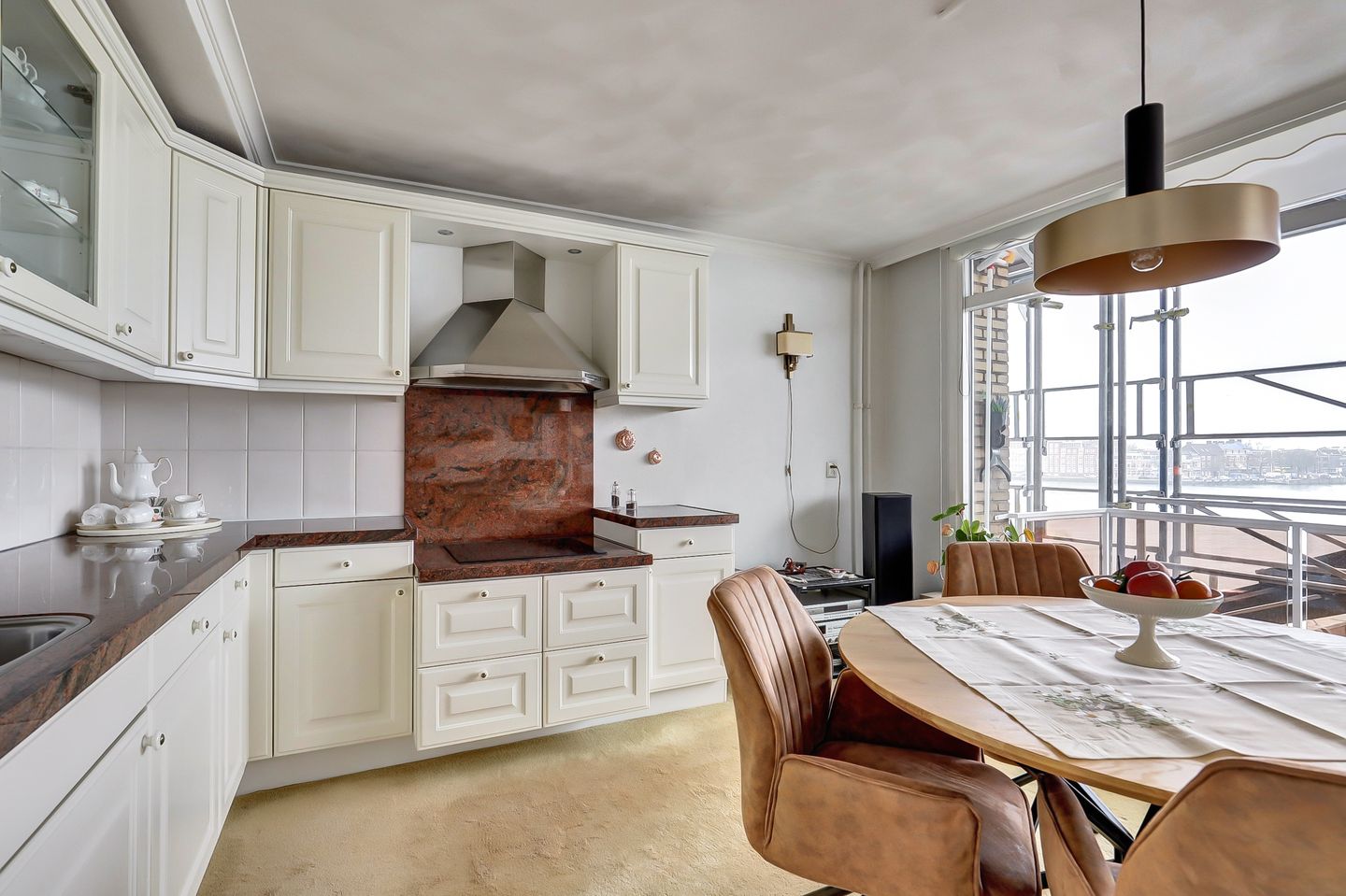 Foto 10 van Maasplein 15