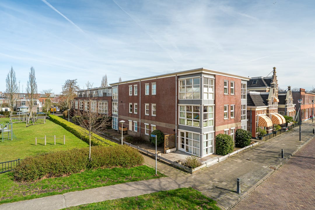 Photo 1 of Emmakade 151-A