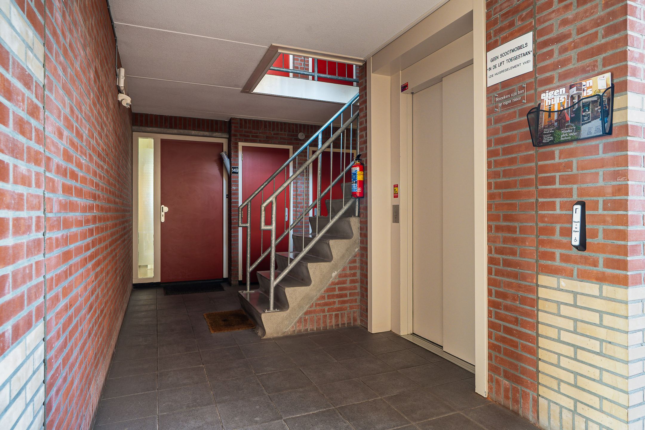 Photo 9 of Emmakade 151-A