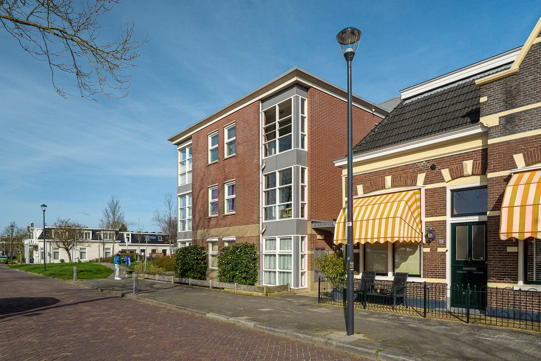 Photo 7 of Emmakade 151-A