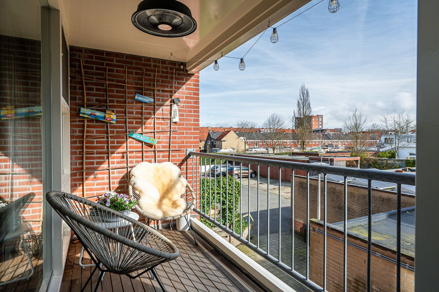 Photo 25 of Emmakade 151-A