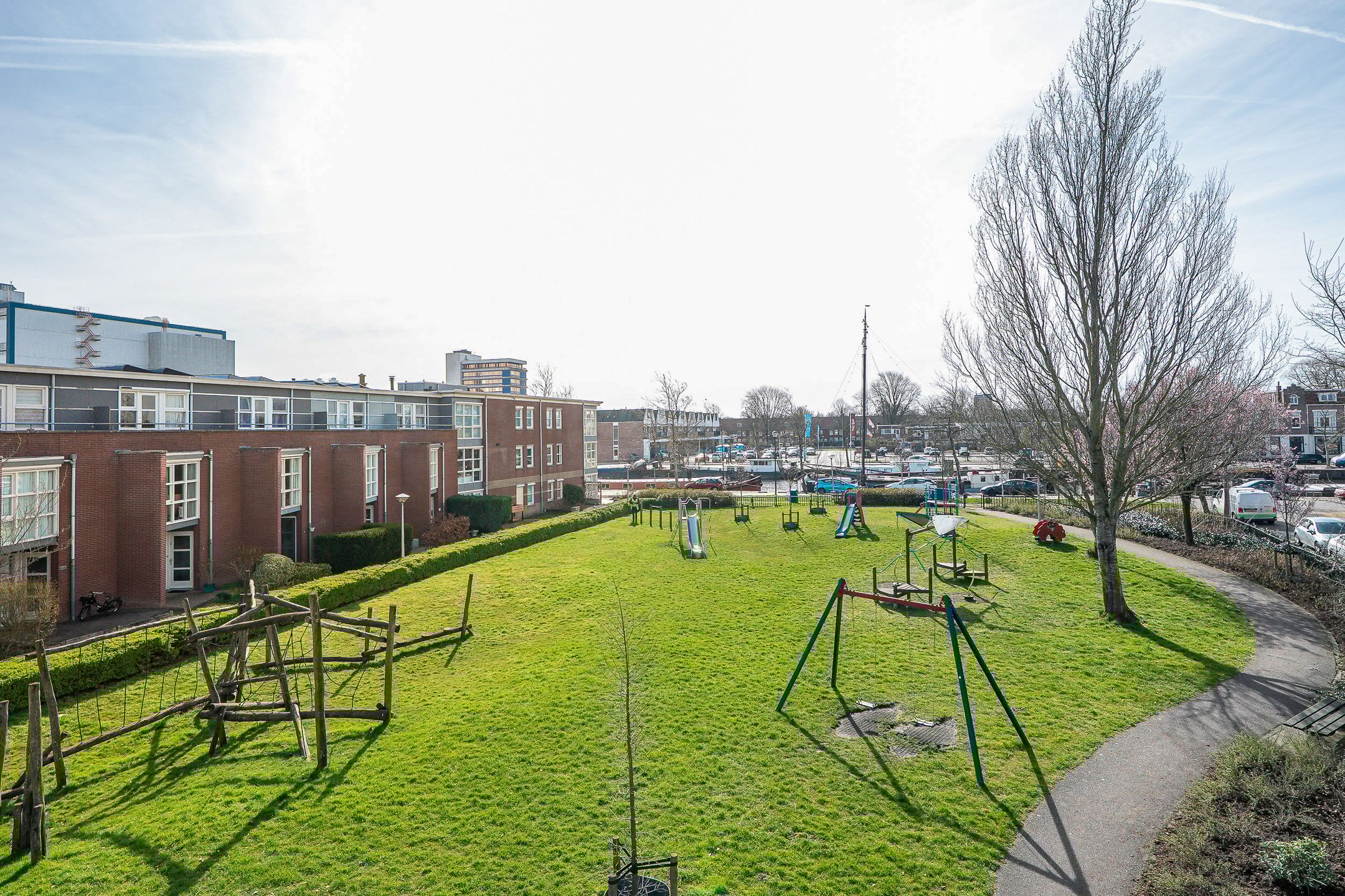 Photo 6 of Emmakade 151-A