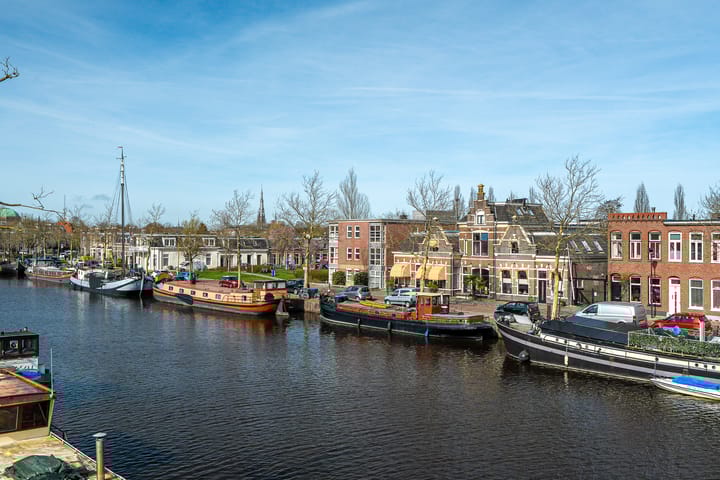 Photo 3 of Emmakade 151-A