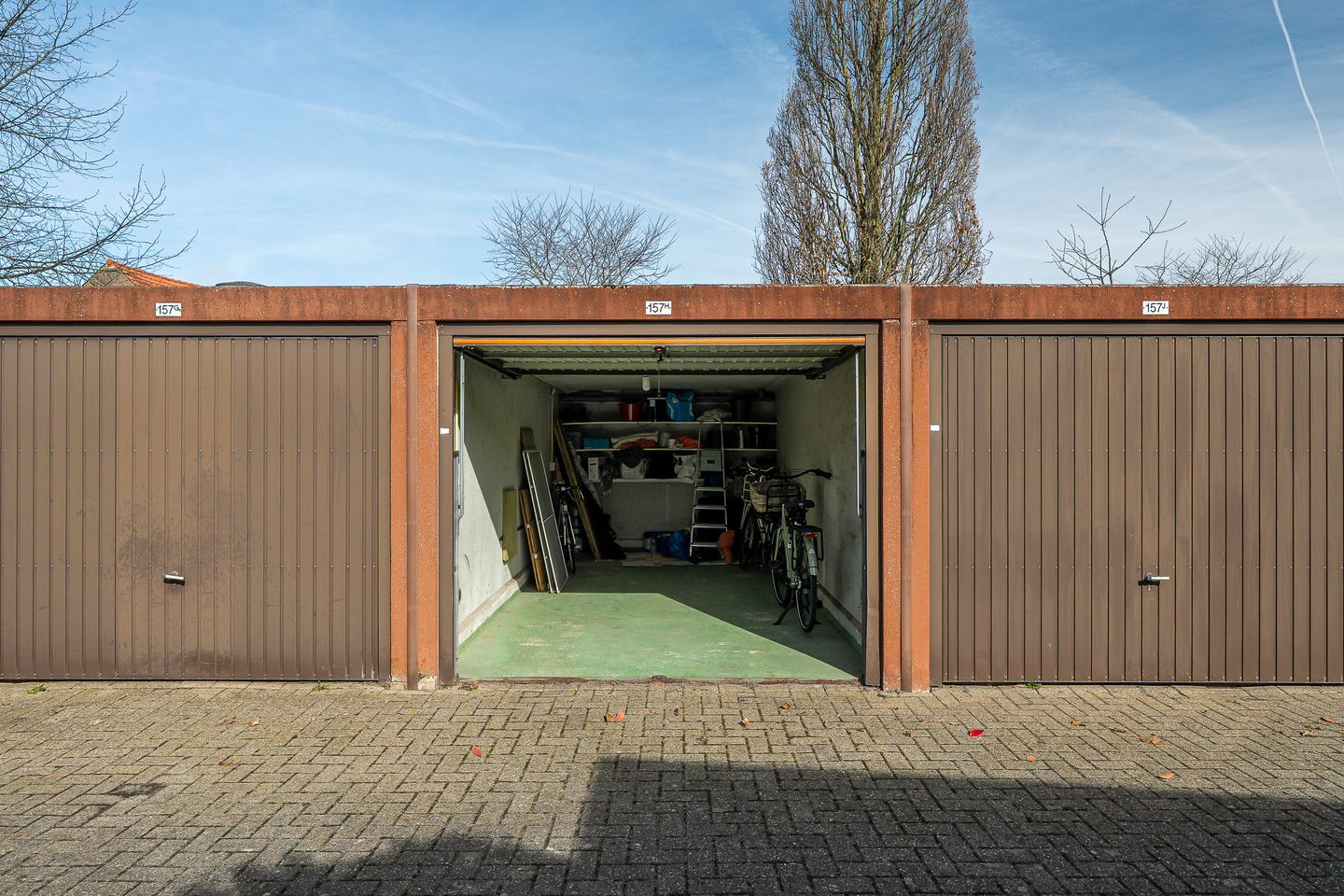 Photo 4 of Emmakade 151-A