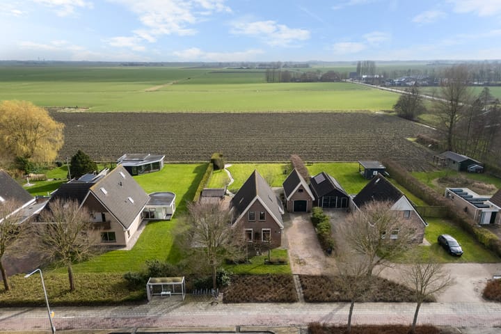 Foto 2 van J.P. van der Bildtstraat 25