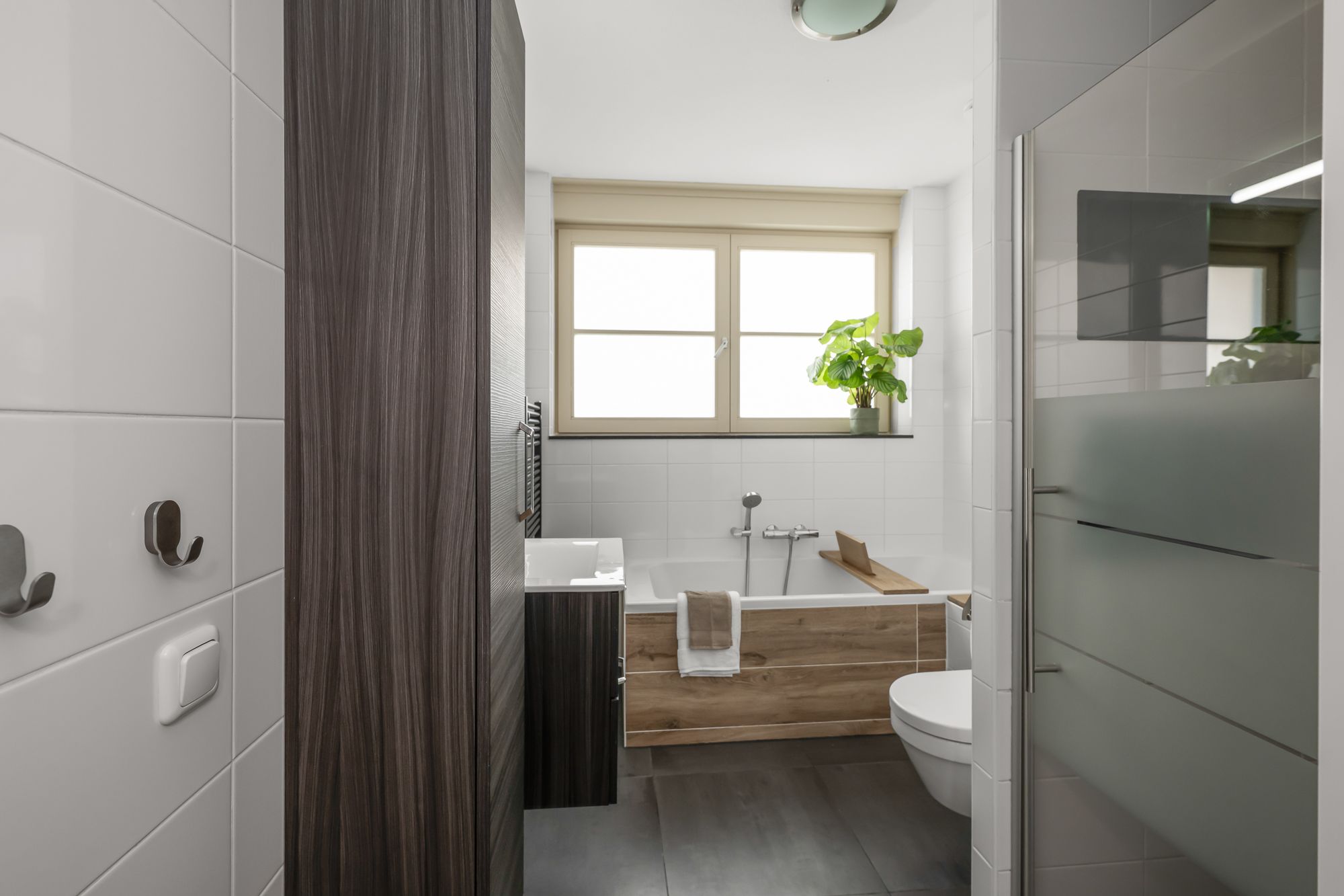 Foto 24 van Witte Ring 103