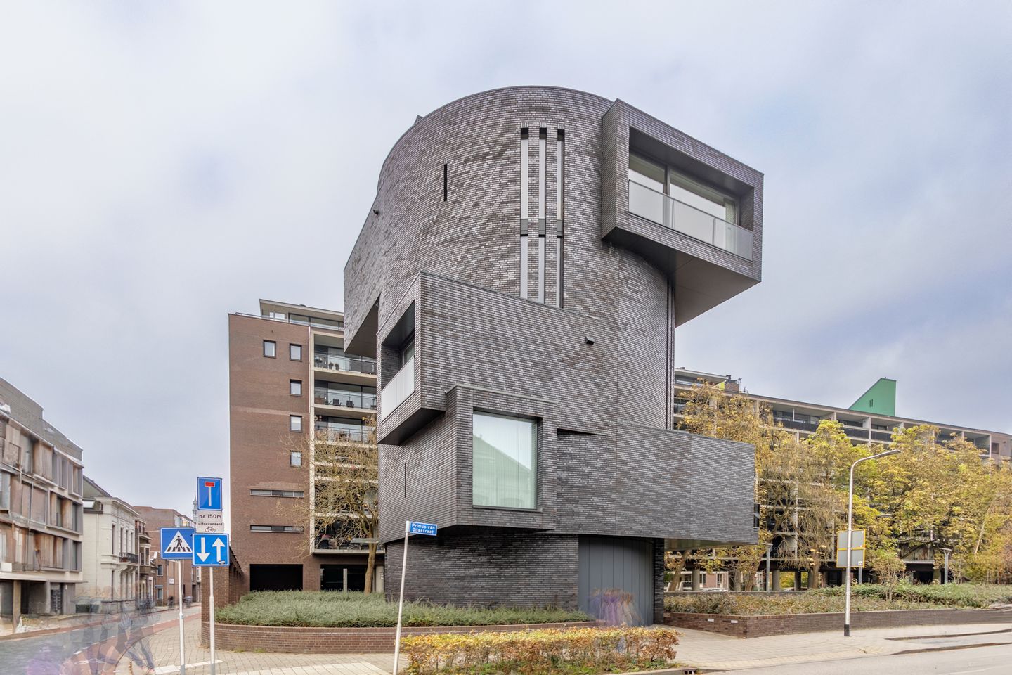 Photo 4 of Bisschop Zwijsenstraat 62