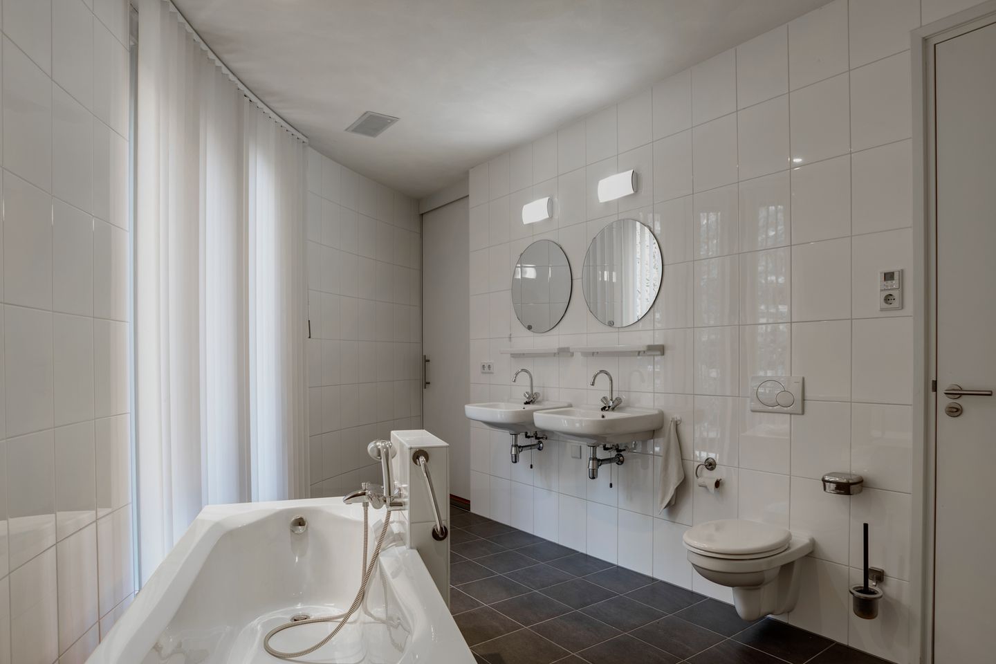 Photo 34 of Bisschop Zwijsenstraat 62