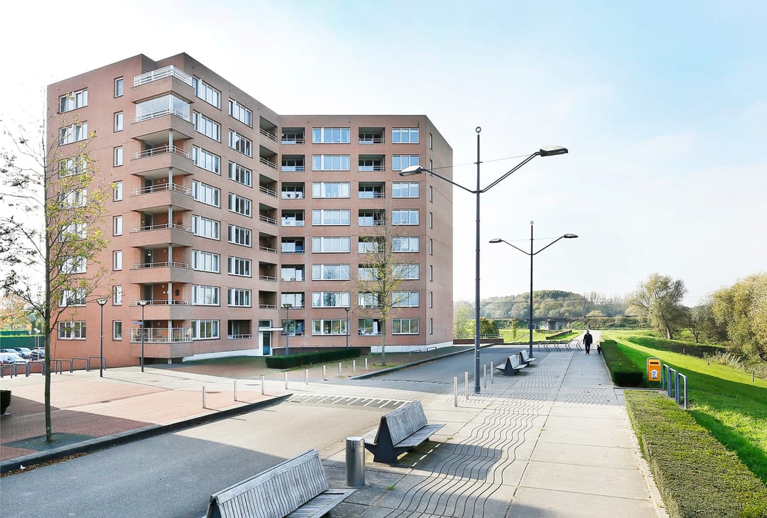 Photo 1 of Schout van Doernestraat 54