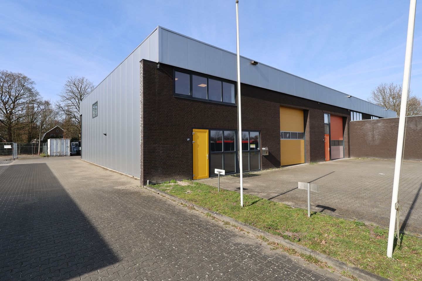 View photo 2 of De Zuivering 4