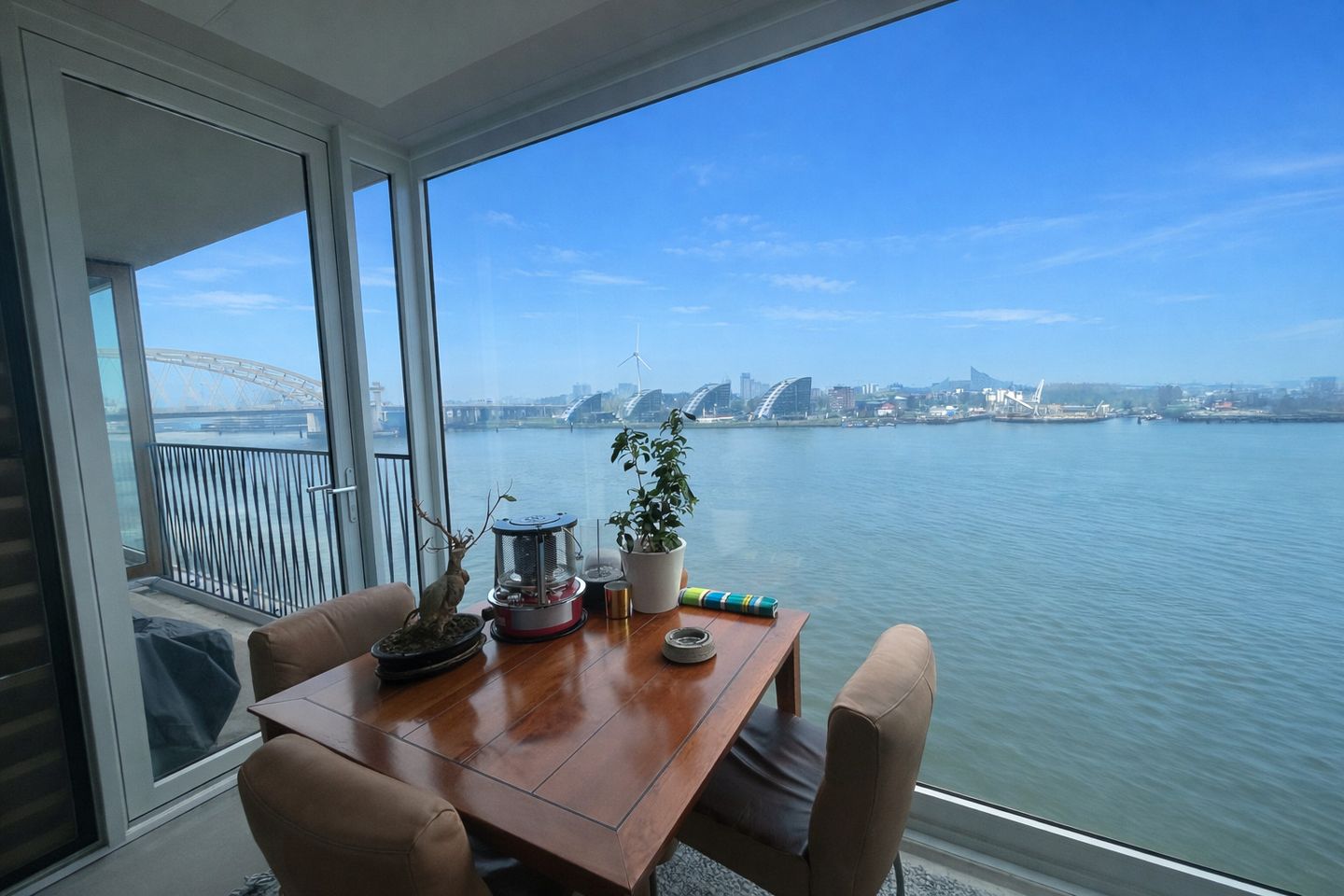 Foto 5 van Pampuskade 222