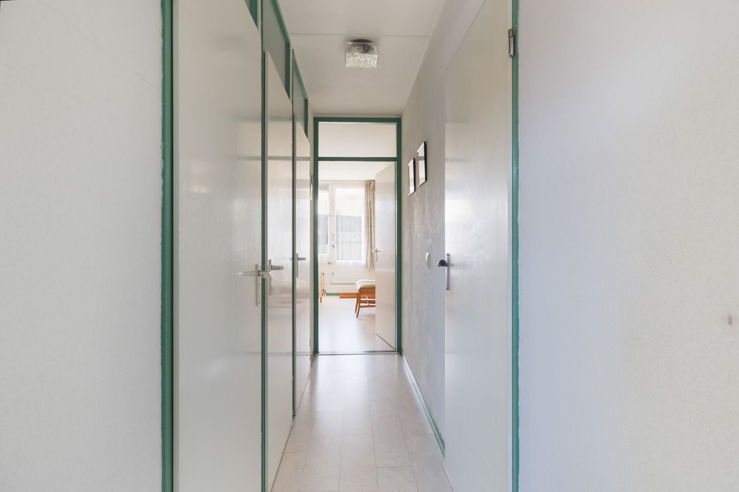 Eye-catching 3-room apartment with balcony near Shopping Center Achterveld — 24