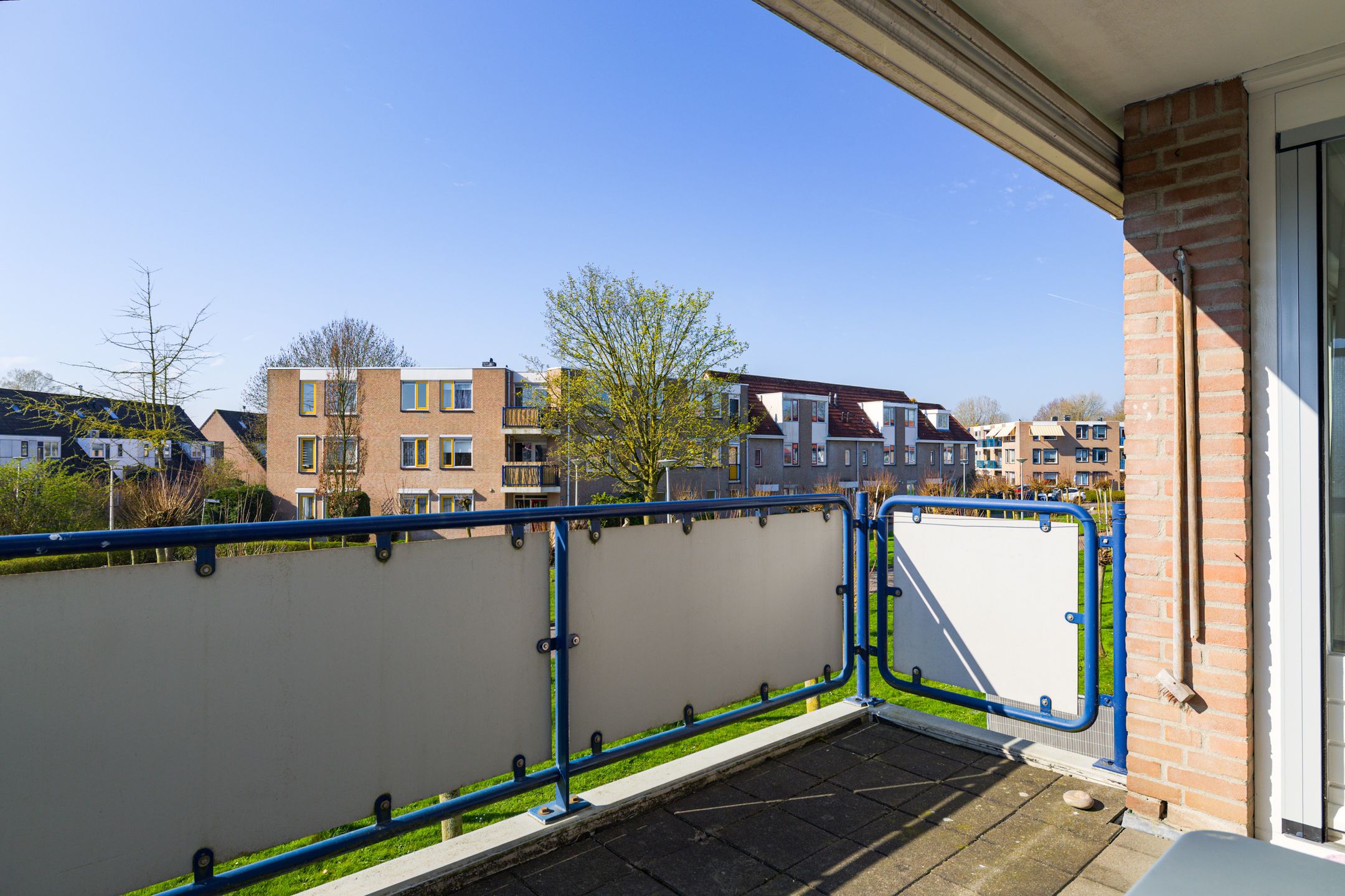 Eye-catching 3-room apartment with balcony near Shopping Center Achterveld — 32