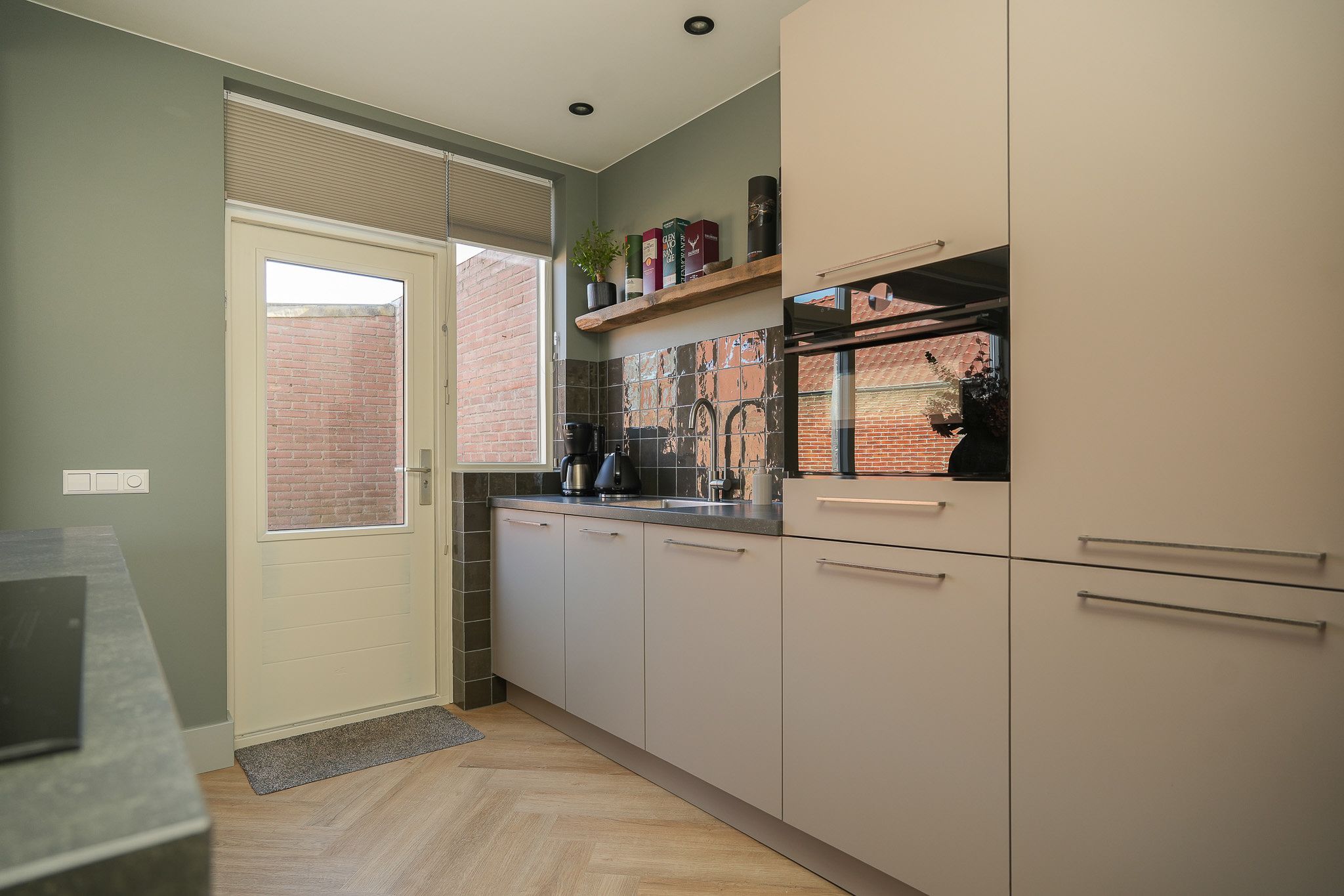 Move-In Ready Semi-Detached Home with Three Bedrooms and Exceptionally Deep Garden in Alphen — 15