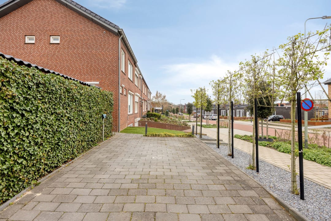 Photo 52 of Maaslandstraat 40