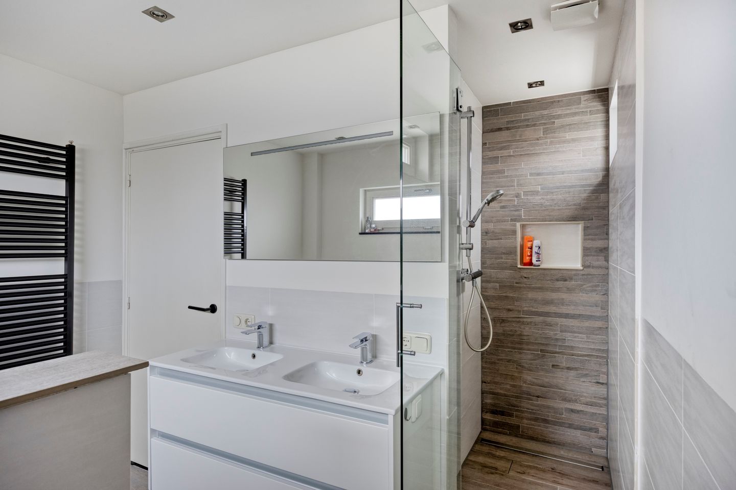 Photo 29 of Maaslandstraat 40