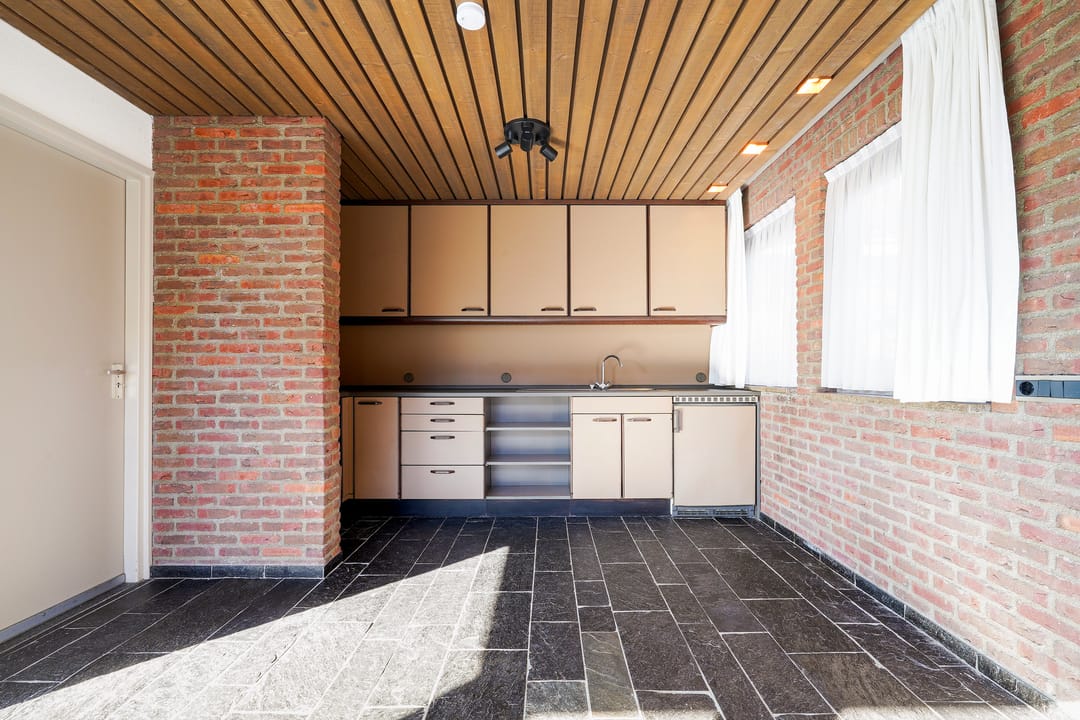 Photo 16 of Burgemeester van Grotenhuisstraat 10