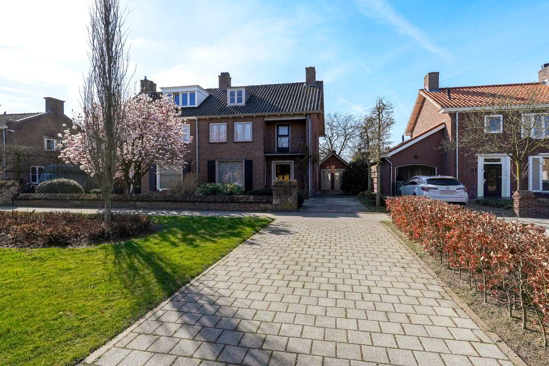 Photo 37 of Burgemeester van Grotenhuisstraat 10