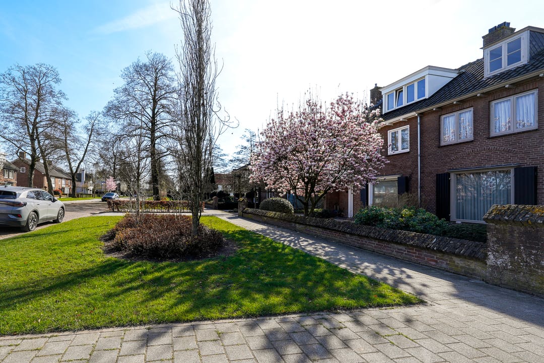 Photo 41 of Burgemeester van Grotenhuisstraat 10