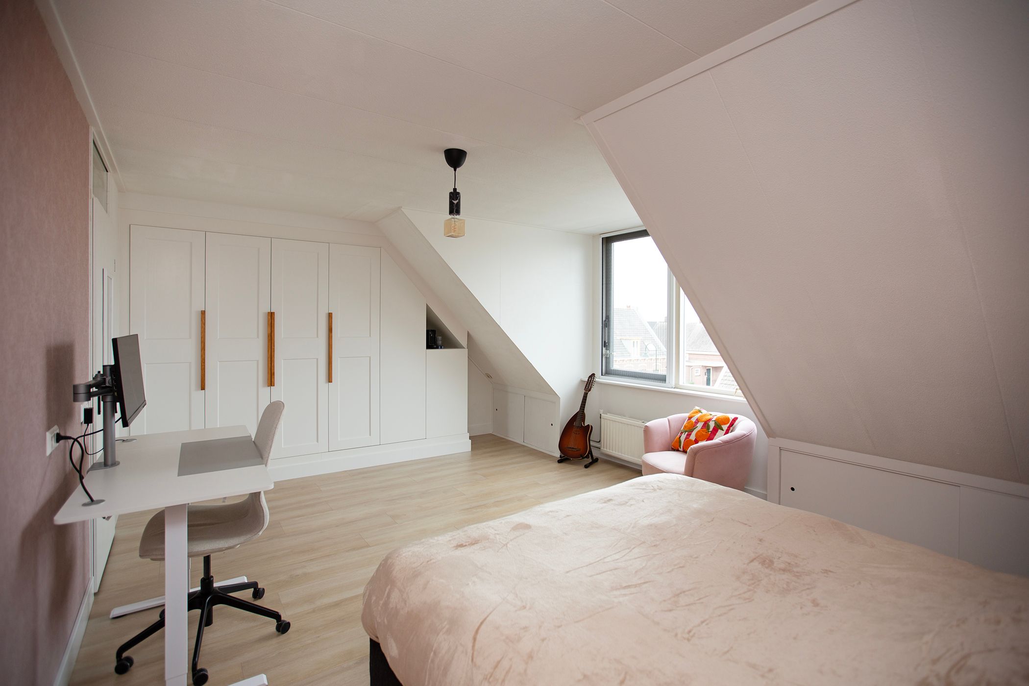 Foto 24 van Kerkweg 7-A