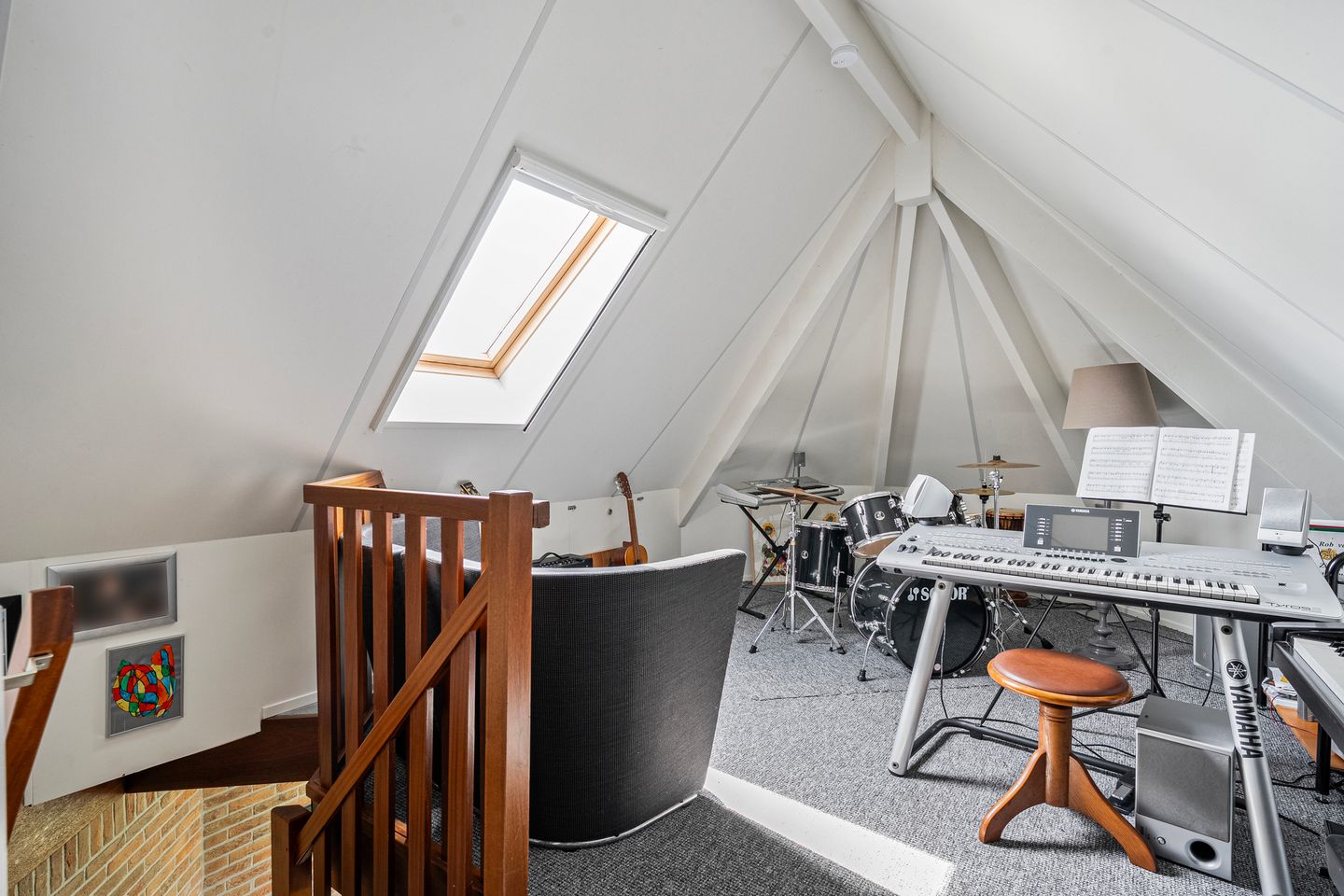 Spacious Country House with Guest Accommodation and Equestrian Facilities in Ommen — 42