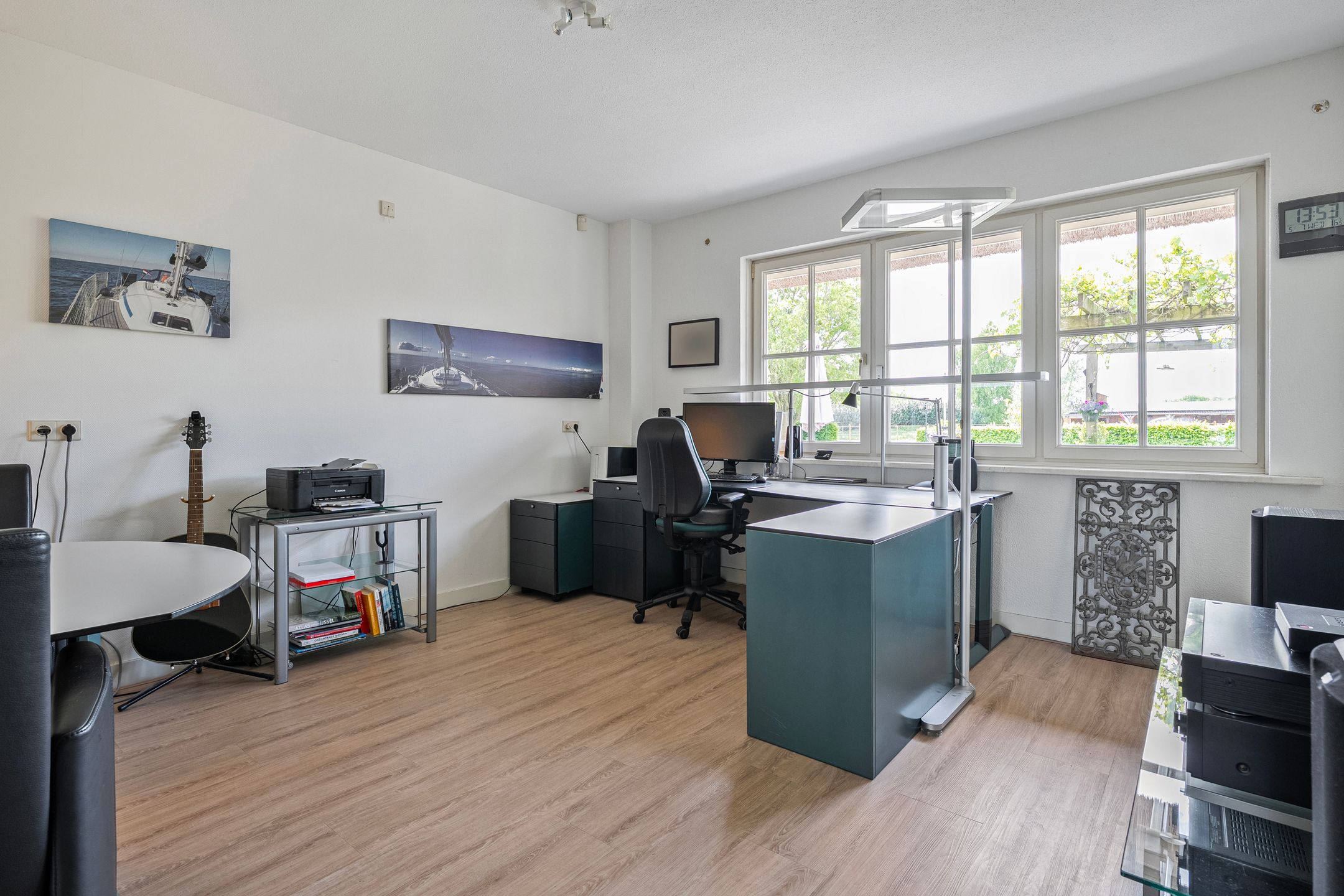 Spacious Country House with Guest Accommodation and Equestrian Facilities in Ommen — 22